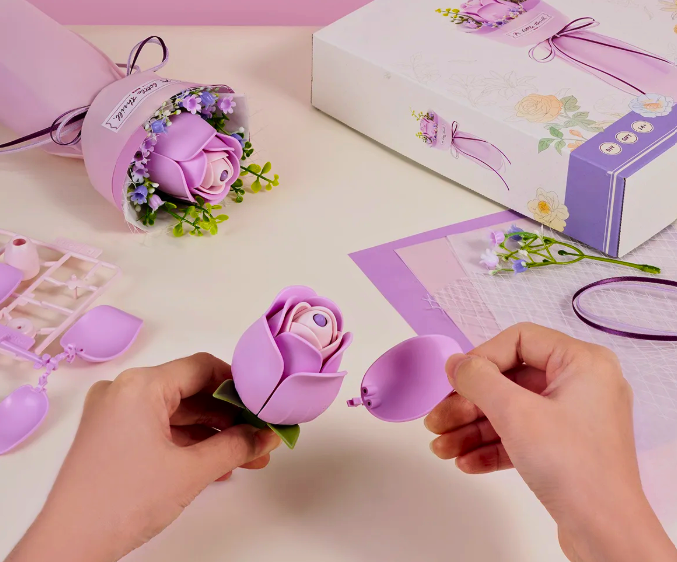 RoLife Purple Rose Bouquet – DIY 3D Puzzle Kit