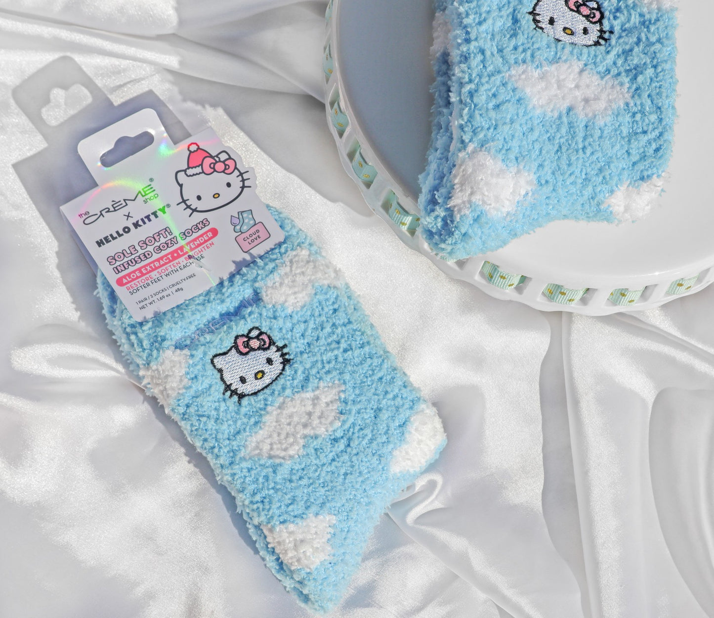 The Creme Shop x Hello Kitty Pluffy Soft! Infused Cozy Socks