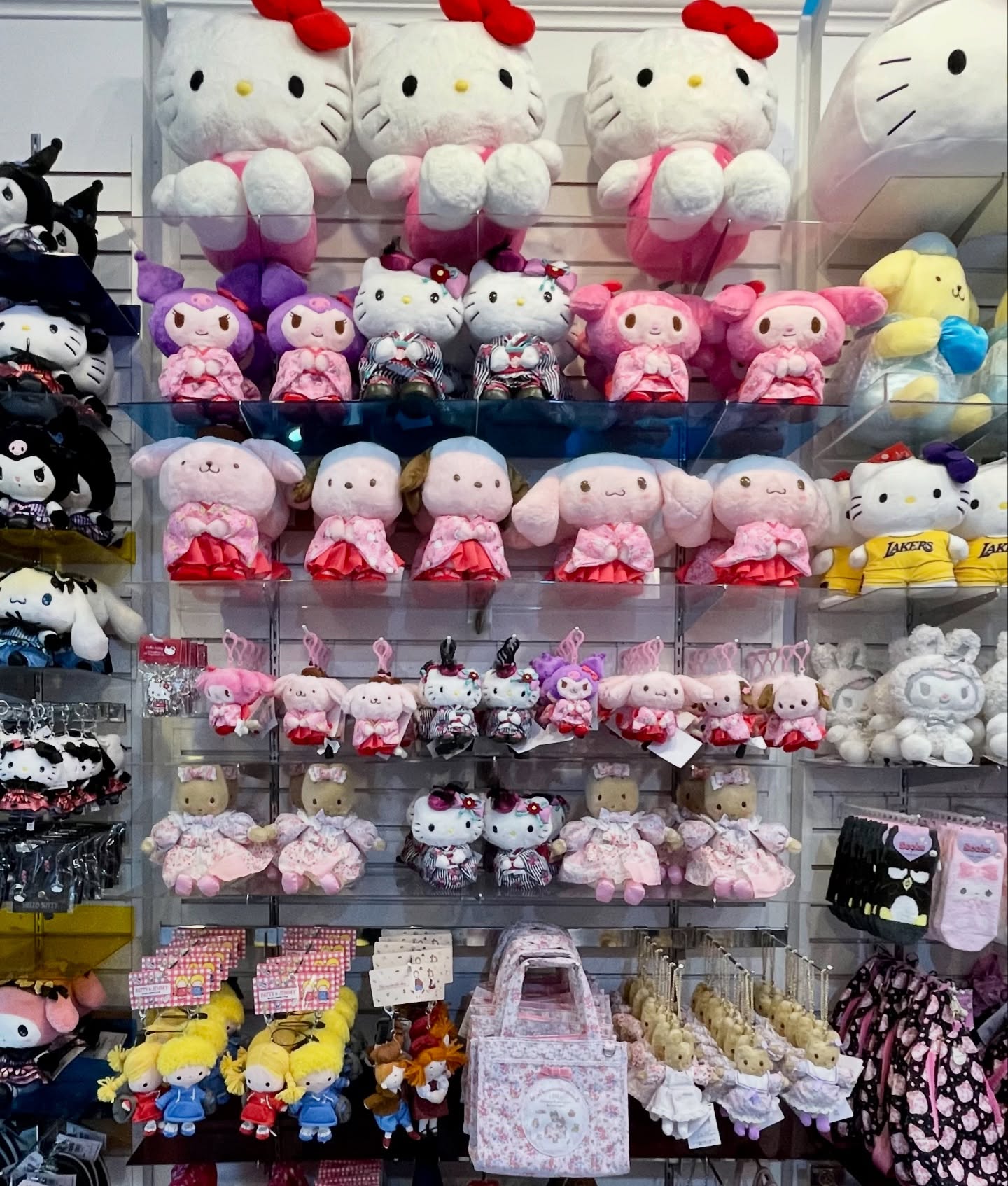 Hello Kitty World's Collection
