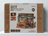 Rolife Tipsy Miniature Restaurant