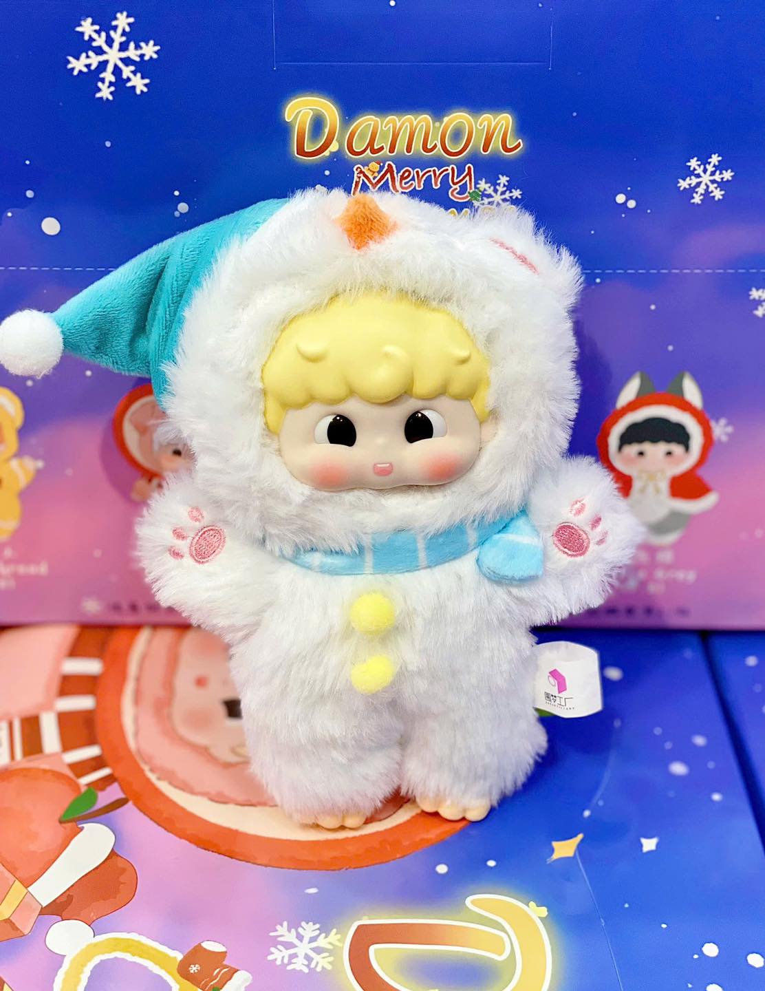 Damon Merry Christmas Limited Elevator
