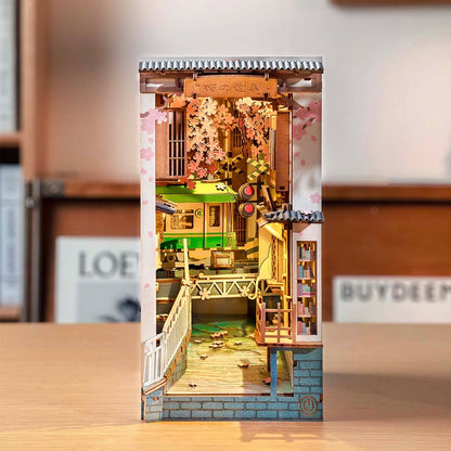 RoLife DIY Miniature House Sakura Densya