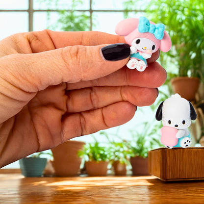 Hello Kitty and Friends Time at Home Figurine Twinchees