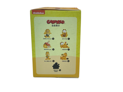 Garfield Perfect Holiday Figure Series