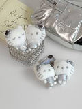 Hello Kitty’s keychain